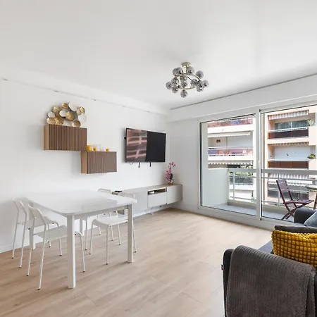 Poincare 2 Pieces Balcon Proche * Juan-les-Pins
